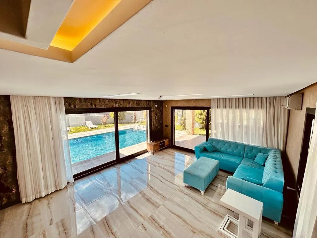 Ege Murat Villalari Kusadası